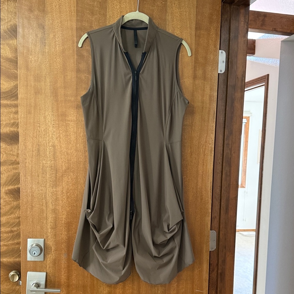Sleeveless tunic elastane blend double zipper in khaki